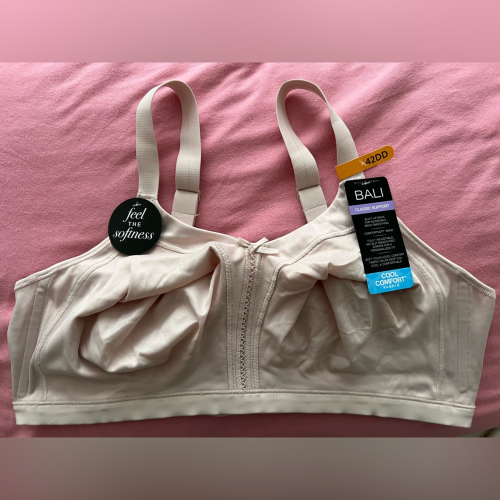 NWT Bali Classic Support bra.  42DD
